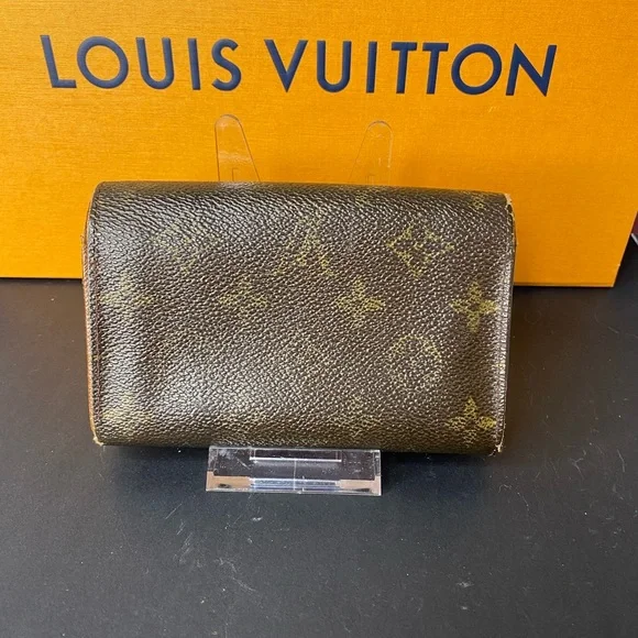 Louis Vuitton 2002 Porte Monnaie Tresor Compact Wallet Authentic and Vintage - Picture 5 of 17
